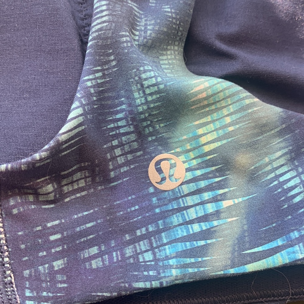 Lululemon Sports Racer Back Bra - Picture 5 of 7